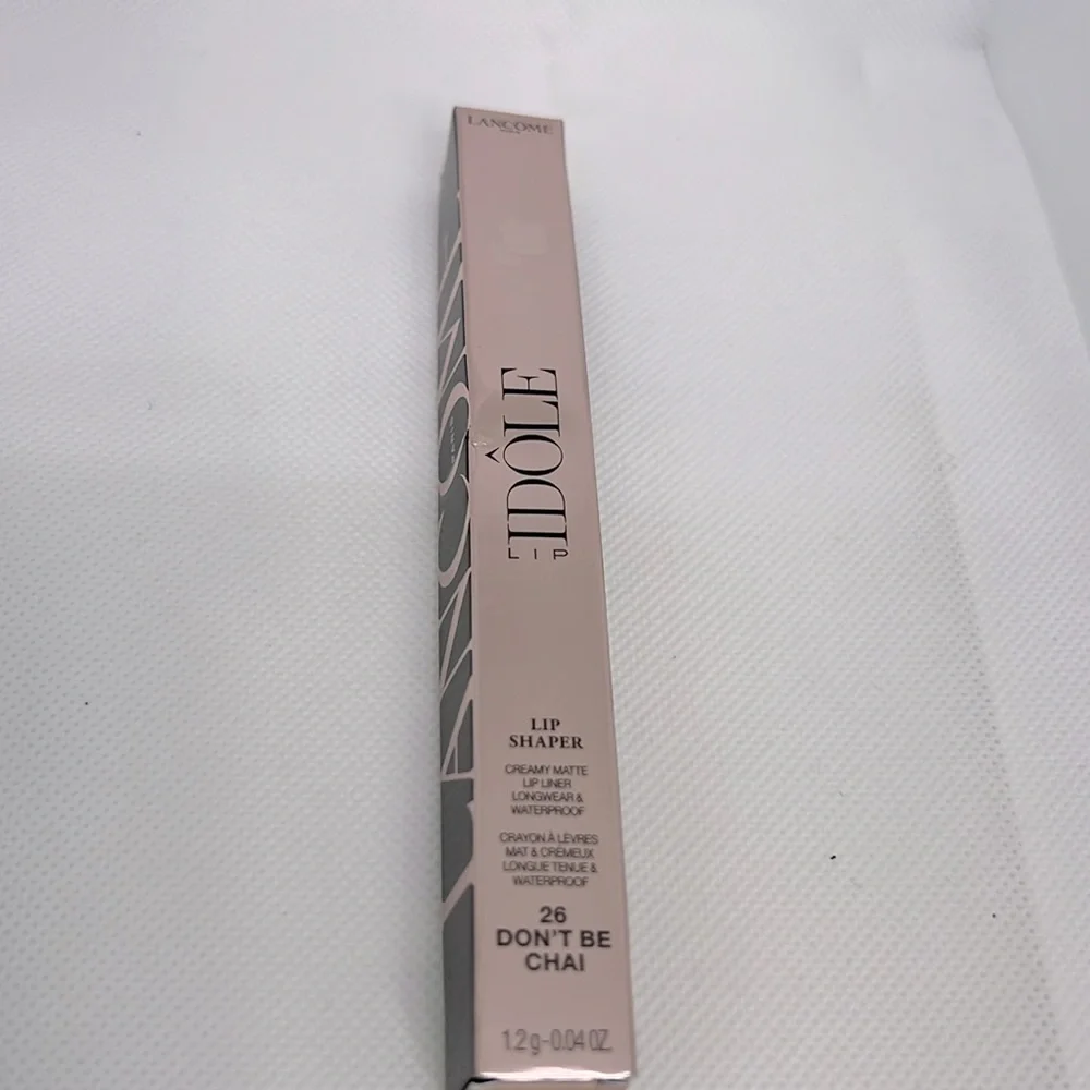 Lancôme Lip Idôle Lip Shaper 26 Don't Be Chai (warm caramel beige) Full Size New